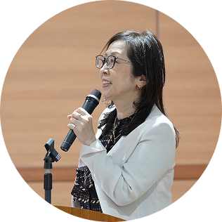 医療業界専門コーチ岡本 智子